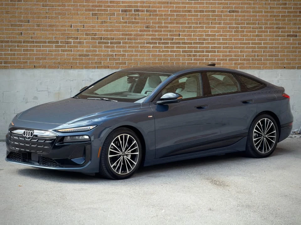 2027 Audi Q8 e-tron - Image 7 of 20