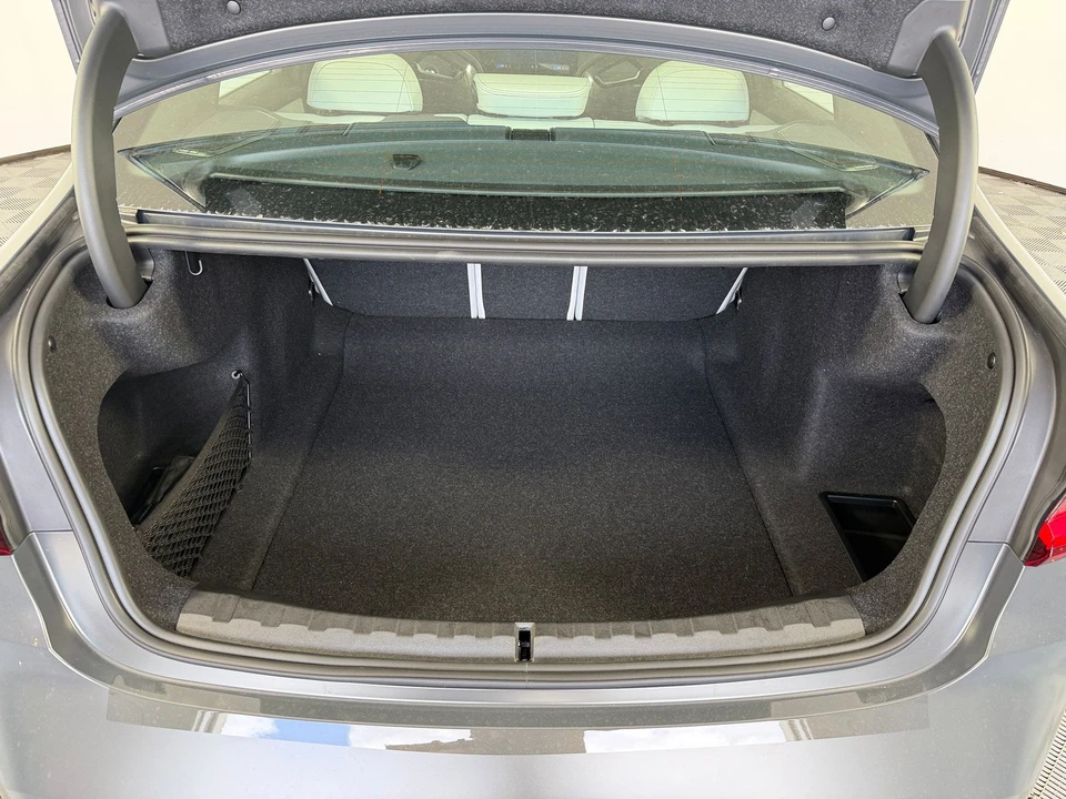 2027 BMW - Image 31 of 31