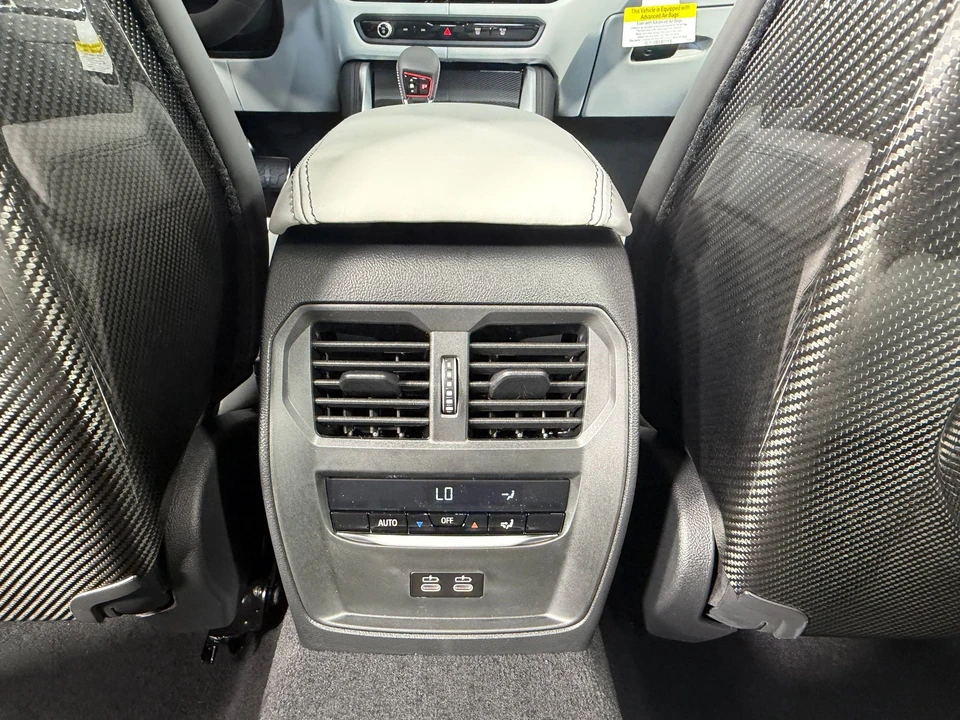 2027 BMW - Image 29 of 31