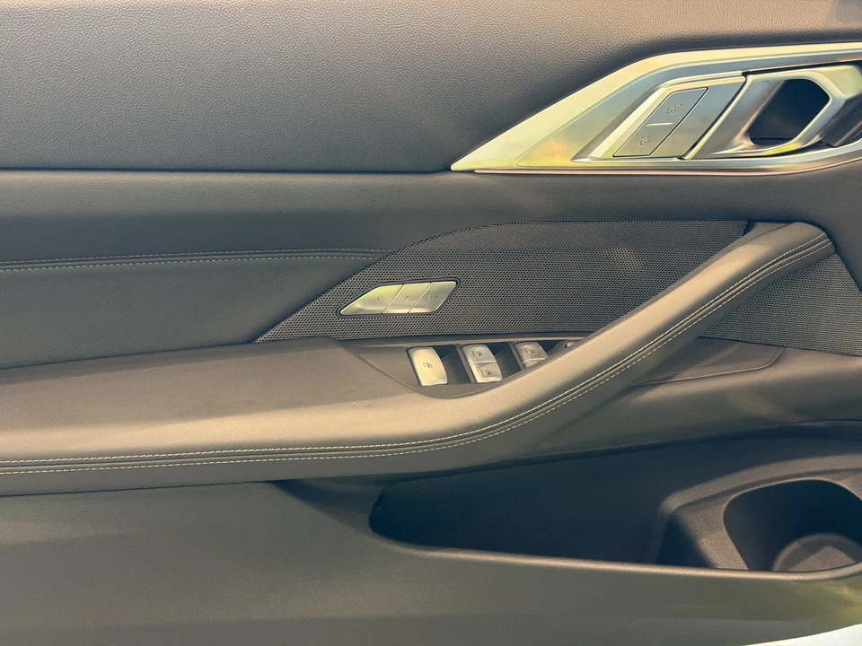 2027 BMW G82/G83 M4 - Image 14 of 31