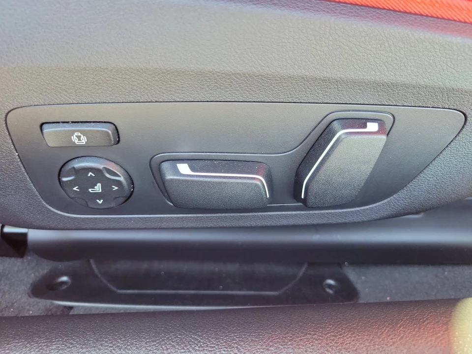 2027 BMW G82/G83 M4 - Image 12 of 31