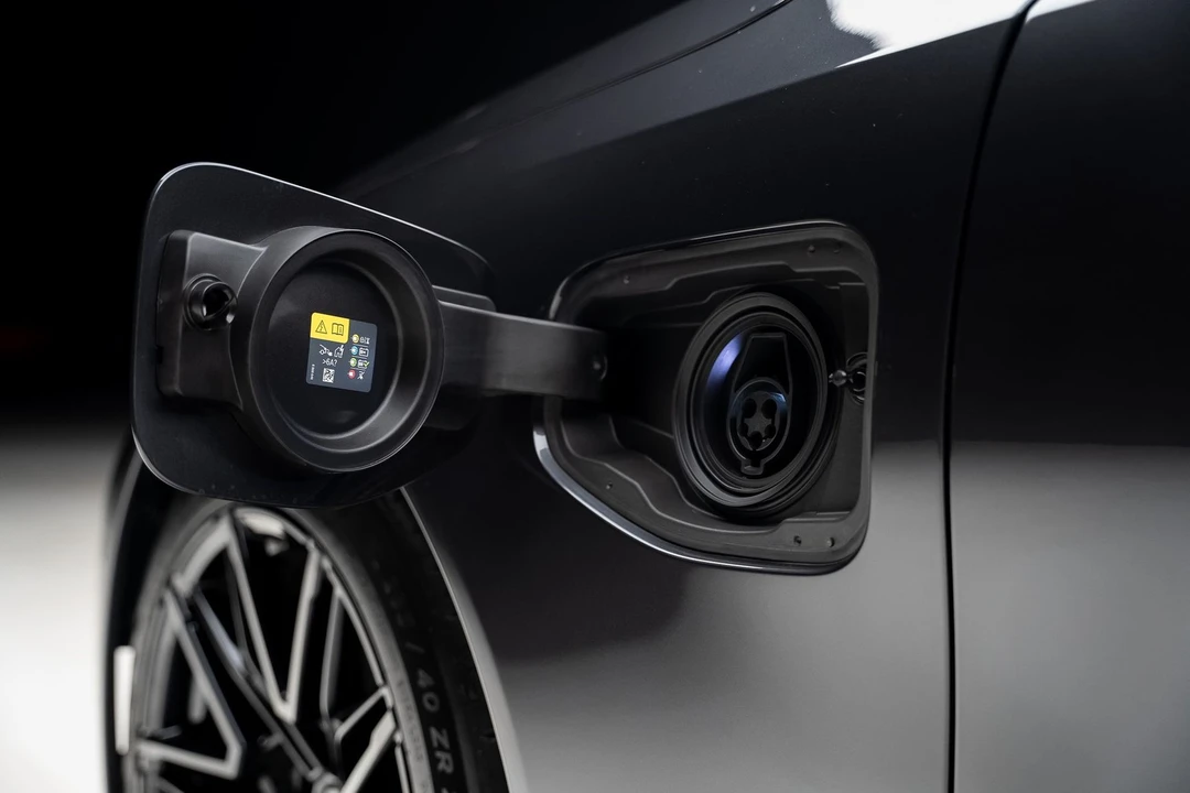 2027 BMW G90/G99 M5 - Image 24 of 31