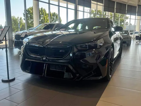 2027 BMW M5 Base