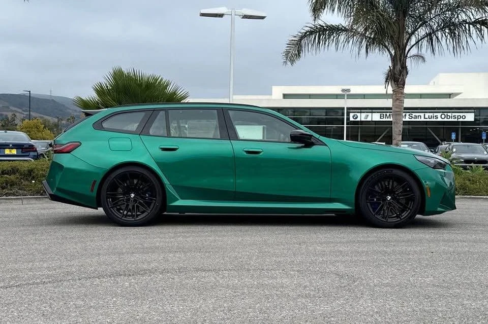 2027 BMW G90/G99 M5 - Image 2 of 20