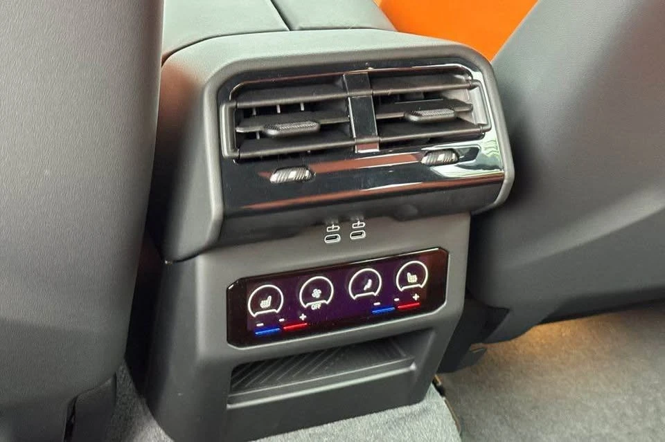 2027 BMW G90/G99 M5 - Image 13 of 20