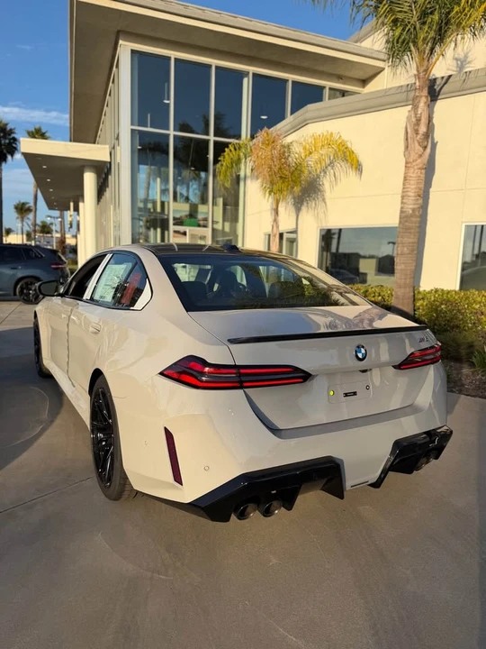 2027 BMW G90/G99 M5 - Image 3 of 6