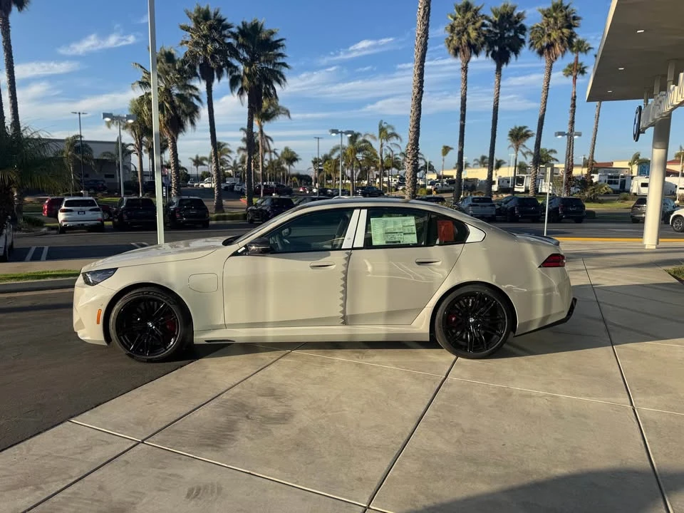2027 BMW G90/G99 M5 - Image 3 of 12