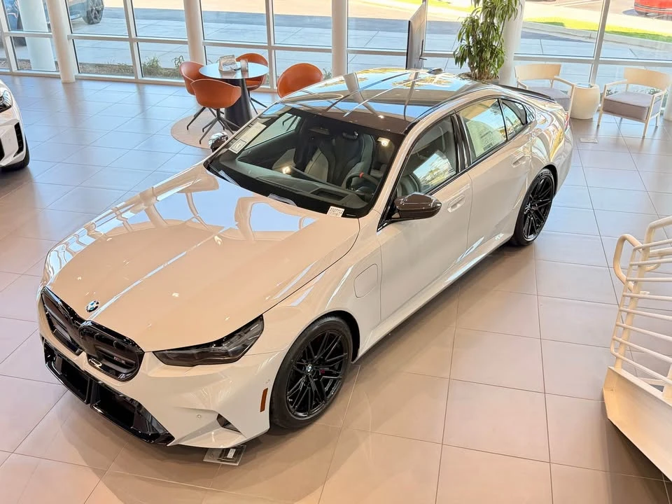 2027 BMW G90/G99 M5 - Image 2 of 11