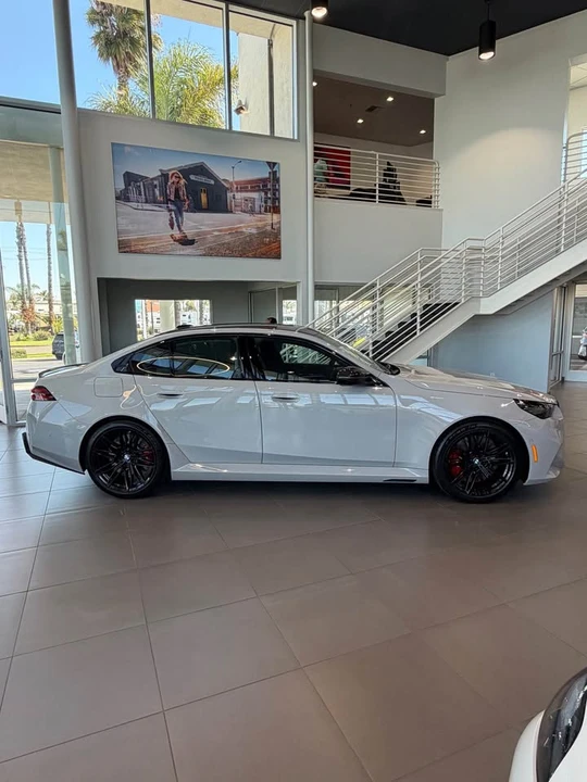 2027 BMW G90/G99 M5 - Image 7 of 17
