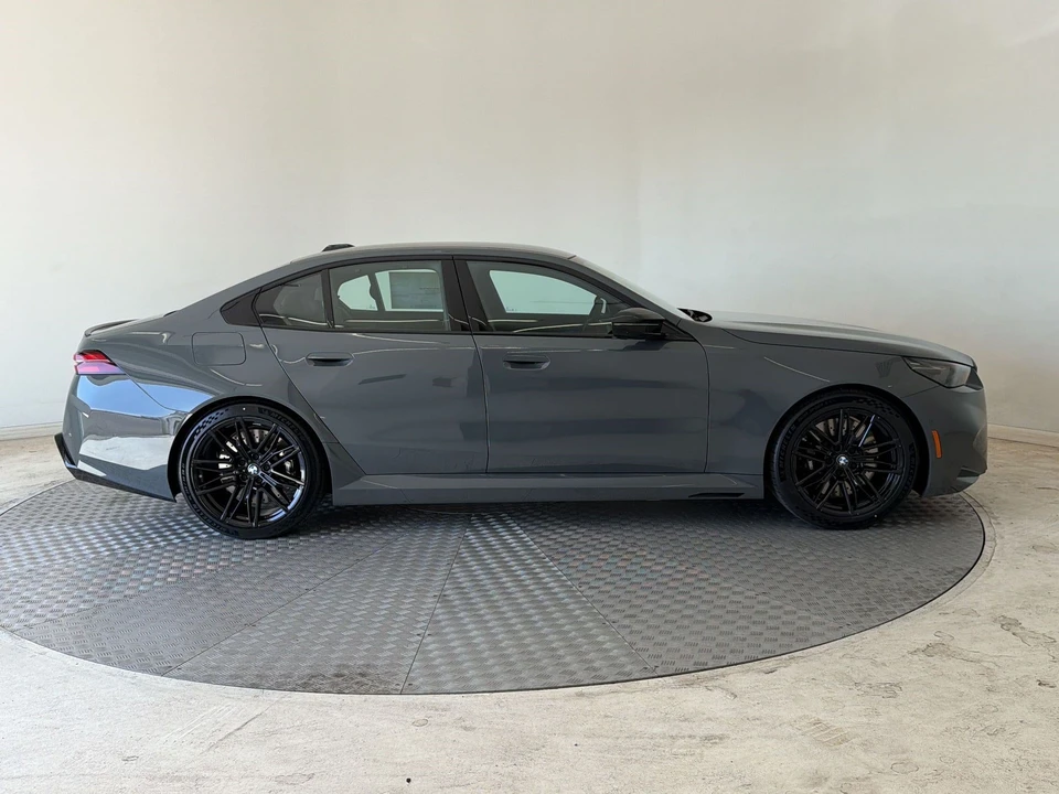 2027 BMW G90/G99 M5 - Image 8 of 31