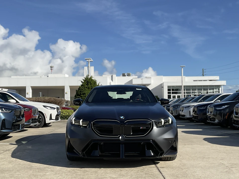 2027 BMW G90/G99 M5 - Image 2 of 31
