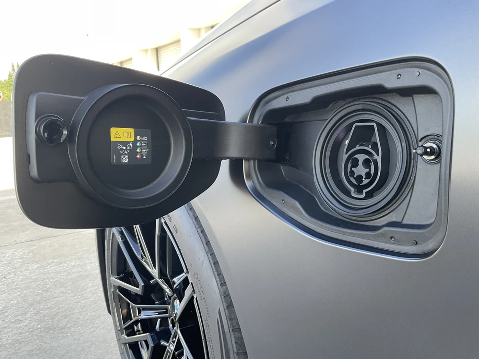 2027 BMW G90/G99 M5 - Image 7 of 31