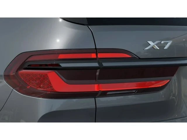 2027 BMW G07 X7 - Image 8 of 15