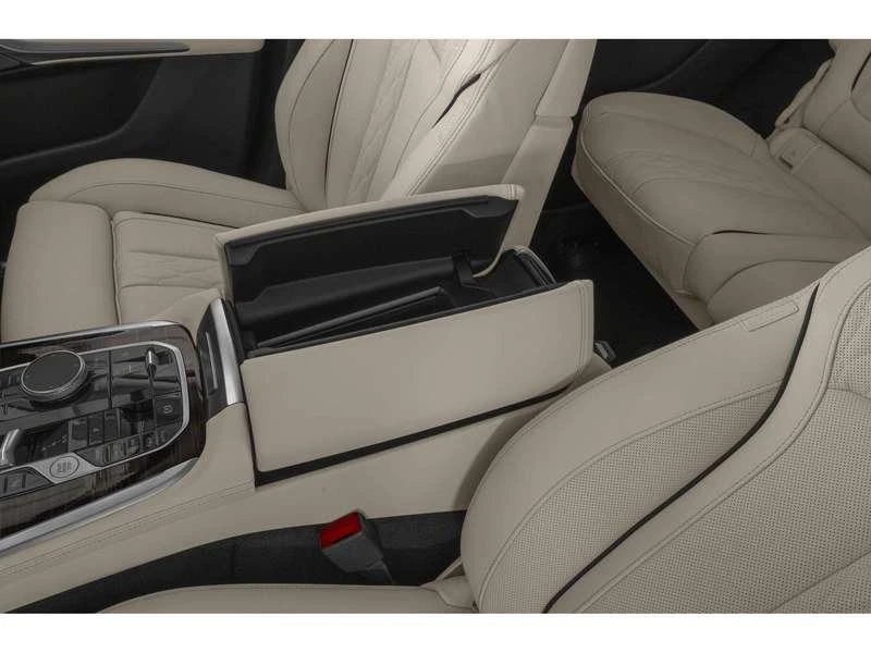 2027 BMW G07 X7 - Image 9 of 11