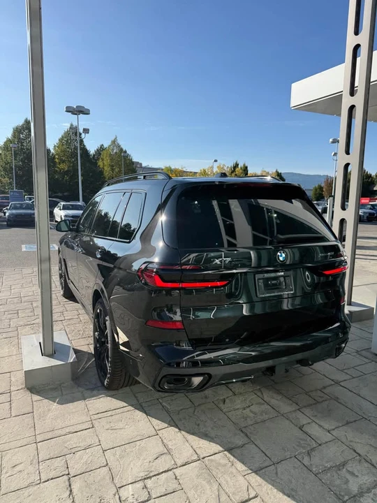 2027 BMW G07 X7 - Image 3 of 8