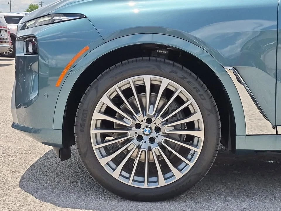 2027 BMW G07 X7 - Image 8 of 20