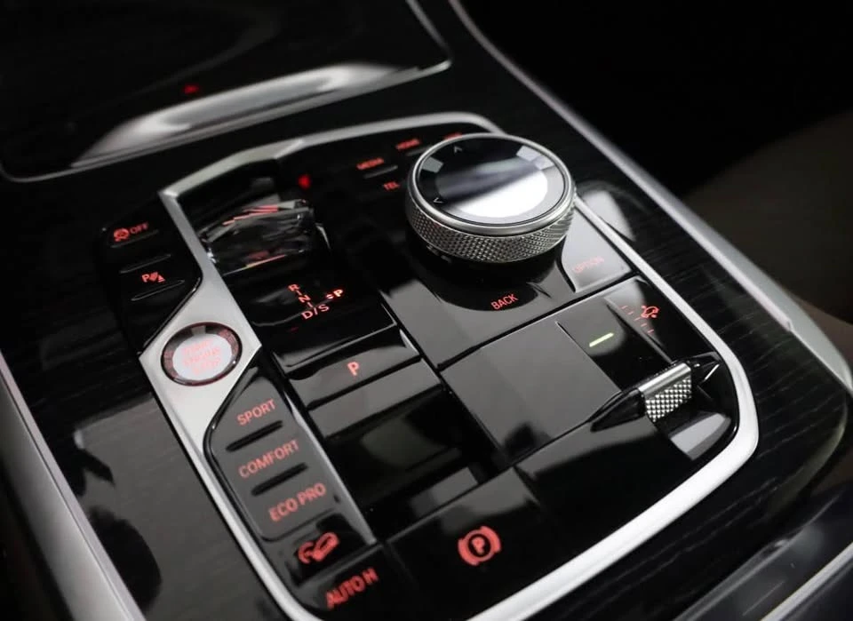 2027 BMW G07 X7 - Image 14 of 20