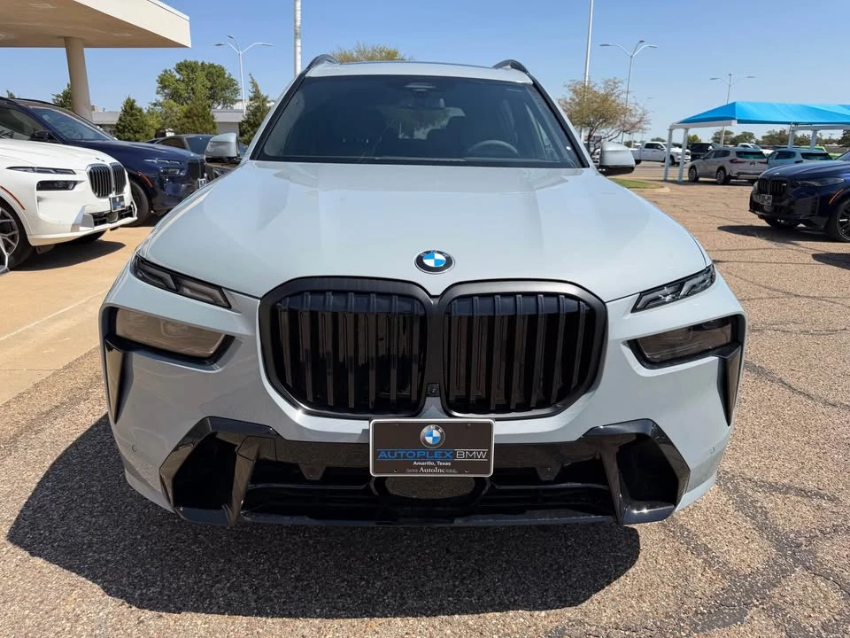 2027 BMW G07 X7 - Image 8 of 15