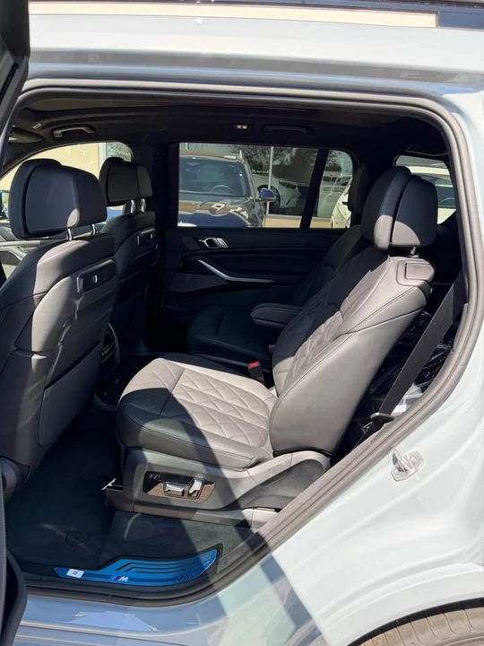 2027 BMW G07 X7 - Image 11 of 15