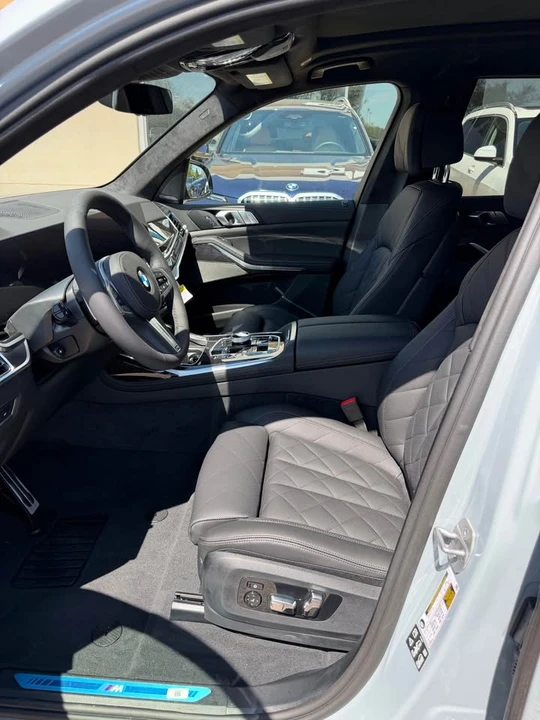 2027 BMW G07 X7 - Image 10 of 15