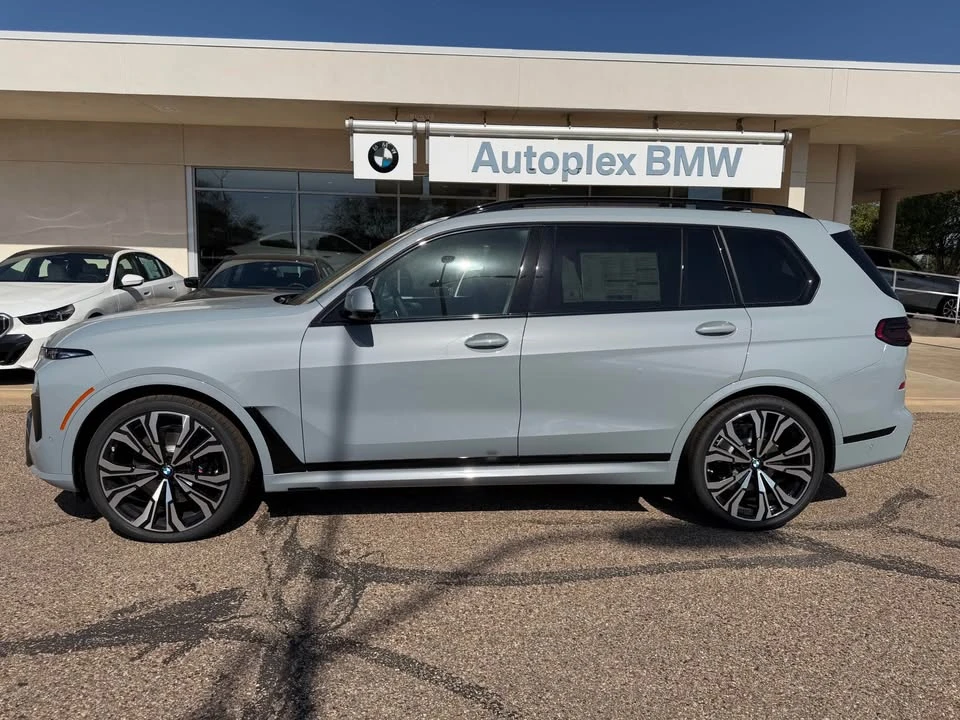 2027 BMW G07 X7 - Image 2 of 16