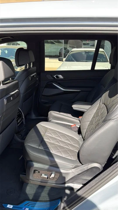 2027 BMW G07 X7 - Image 11 of 16