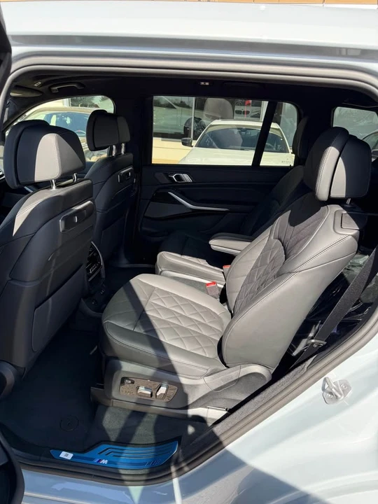 2027 BMW G07 X7 - Image 12 of 16