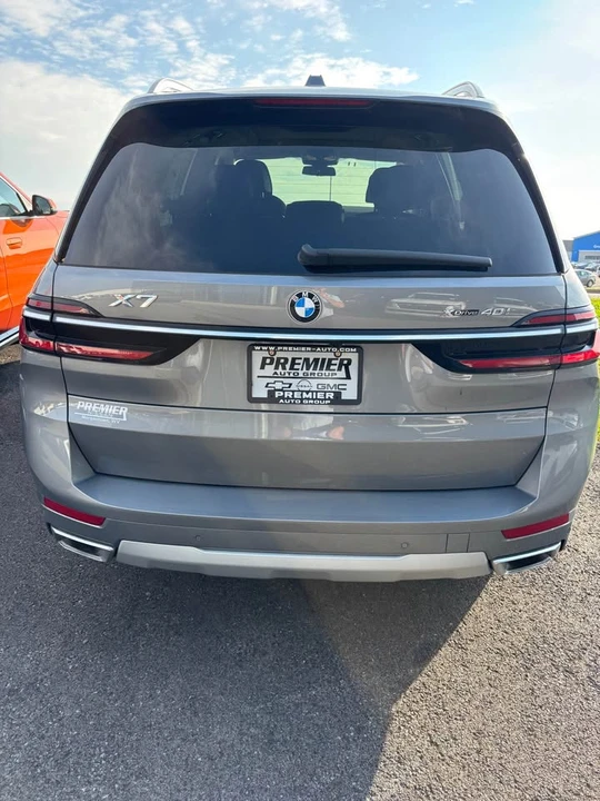 2027 BMW G07 X7 - Image 4 of 9