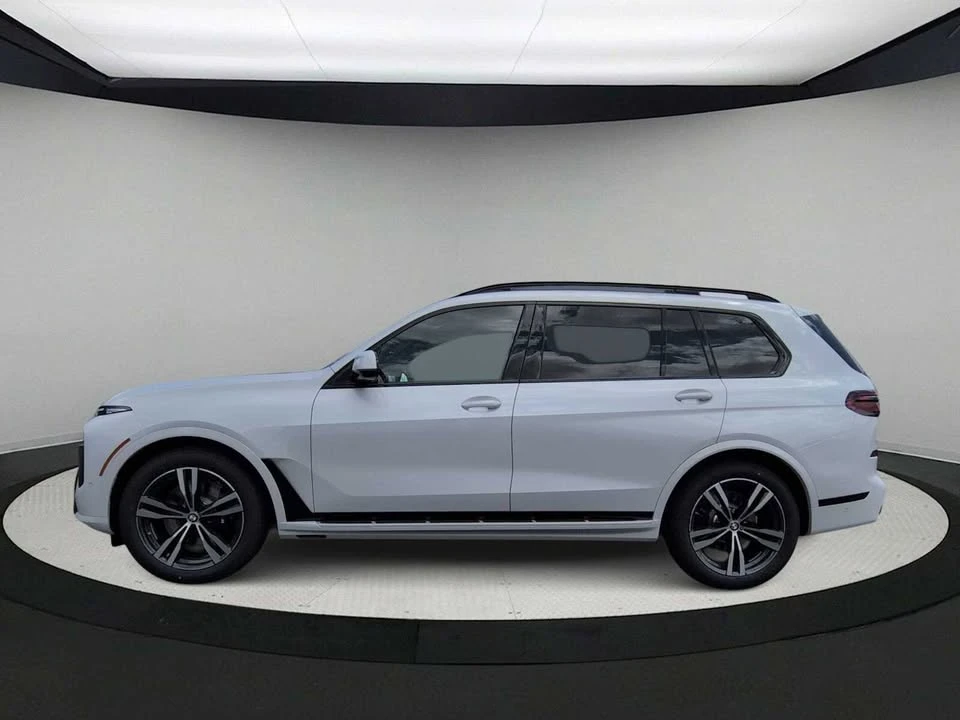 2027 BMW G07 X7 - Image 5 of 20