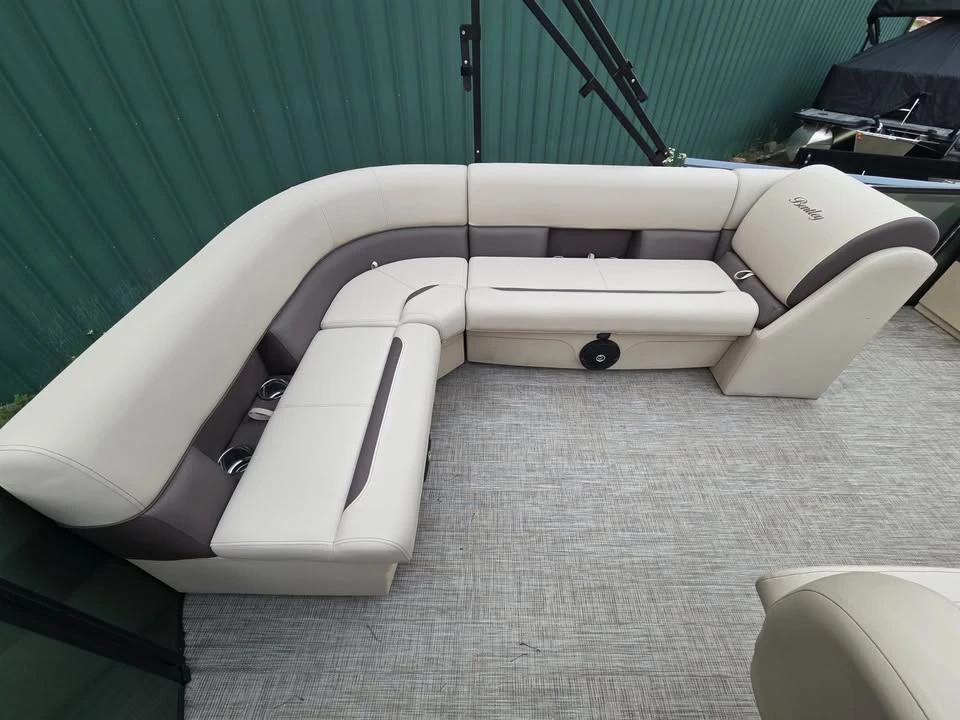 2027 Bentley - Image 7 of 8