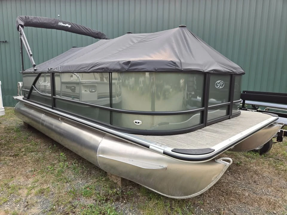 2027 Bentley - Image 2 of 8