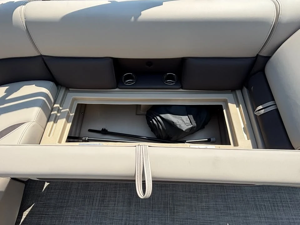 2027 Bentley - Image 13 of 20