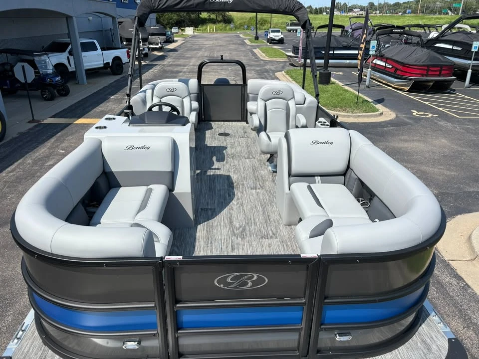 2027 Bentley - Image 9 of 20