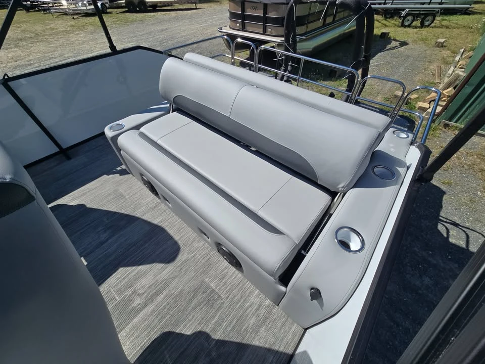 2027 Bentley - Image 16 of 16