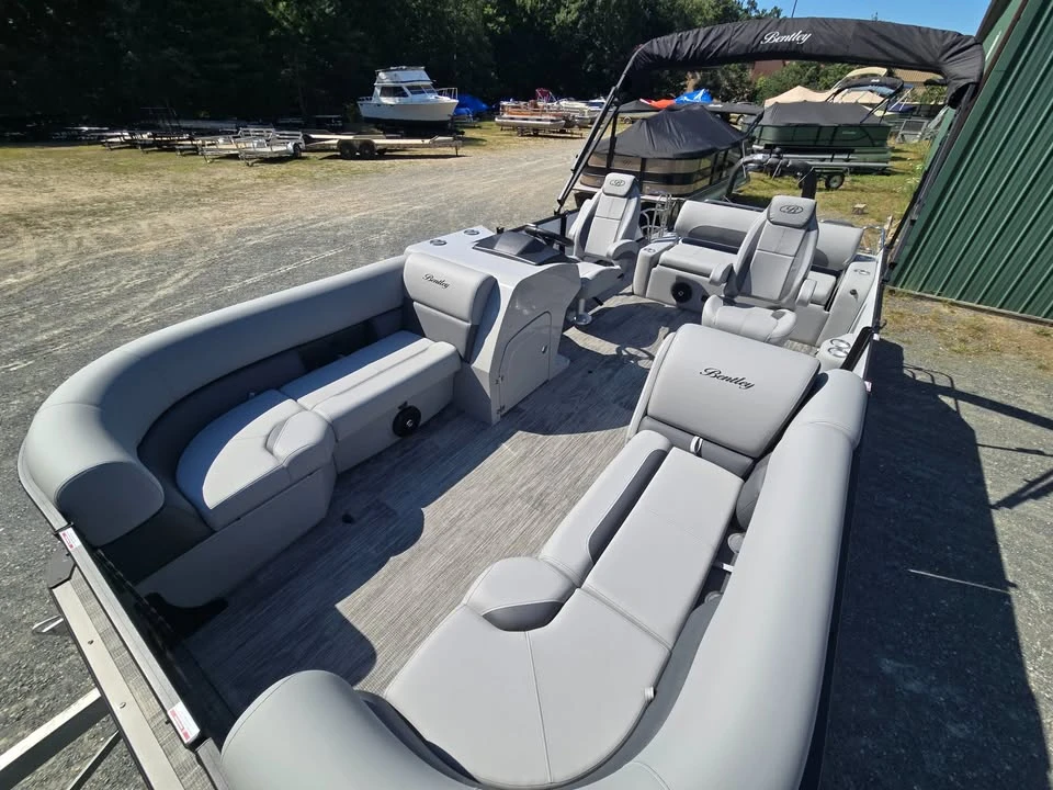 2027 Bentley - Image 8 of 16