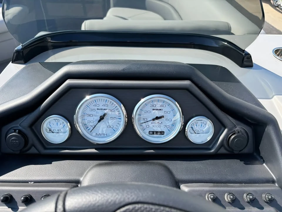 2027 Bentley - Image 9 of 20