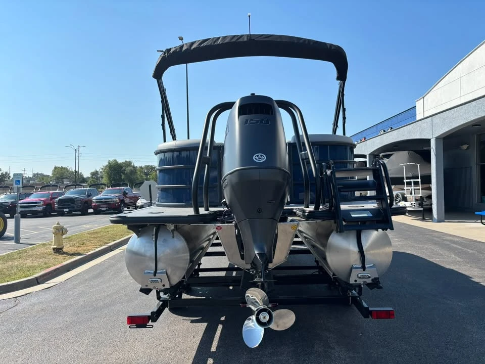 2027 Bentley - Image 15 of 20