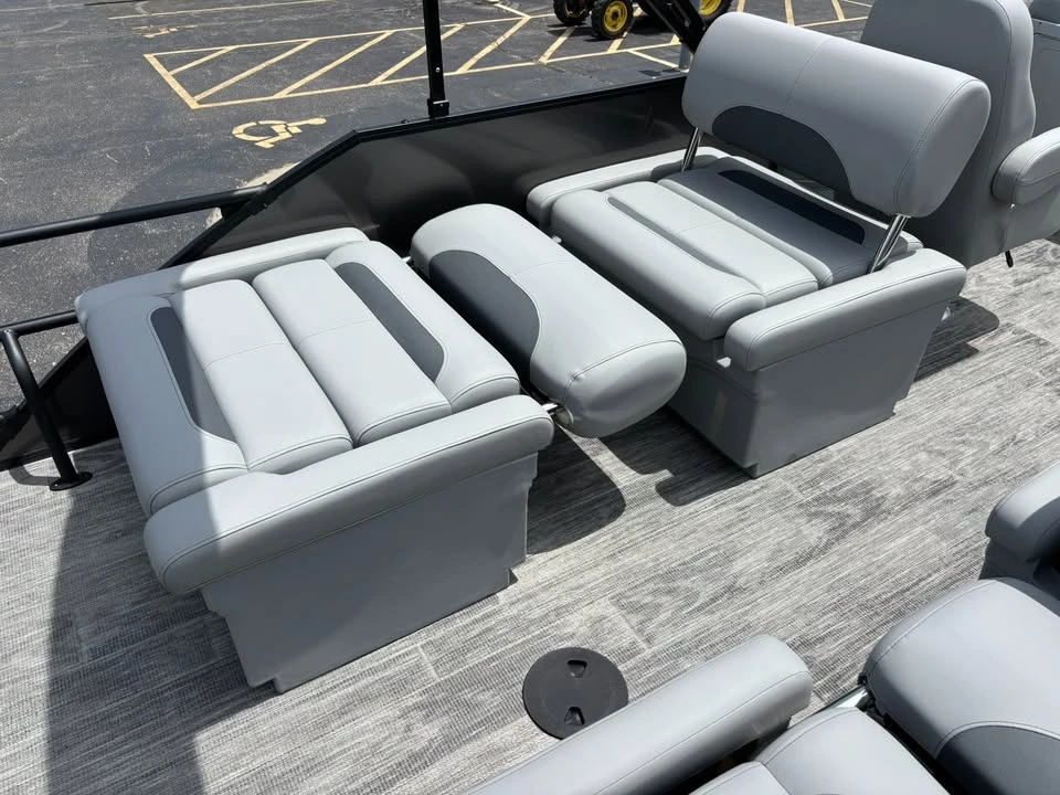 2027 Bentley - Image 18 of 20