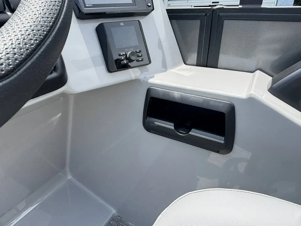 2027 Bentley - Image 13 of 20