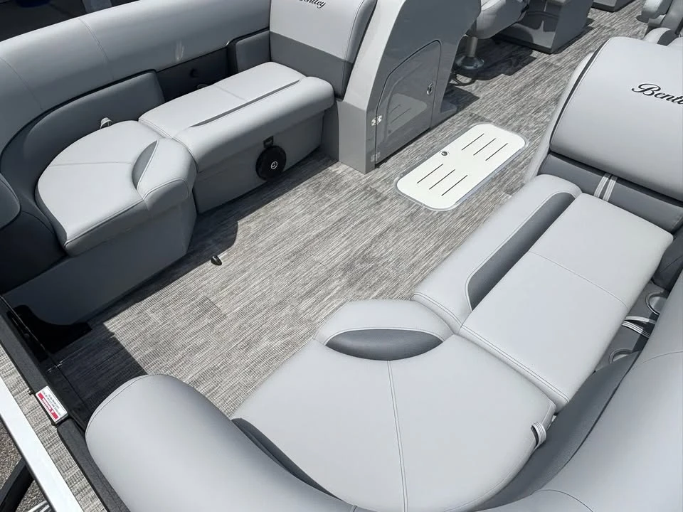 2027 Bentley - Image 6 of 20