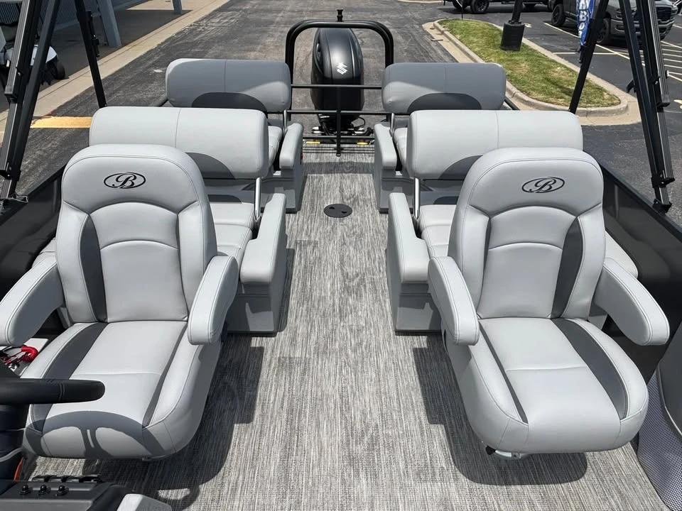 2027 Bentley - Image 14 of 20