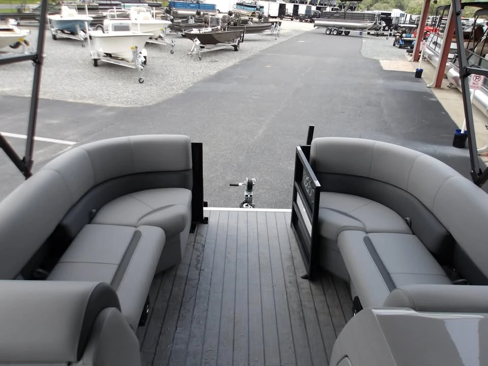 2027 Bentley - Image 10 of 10