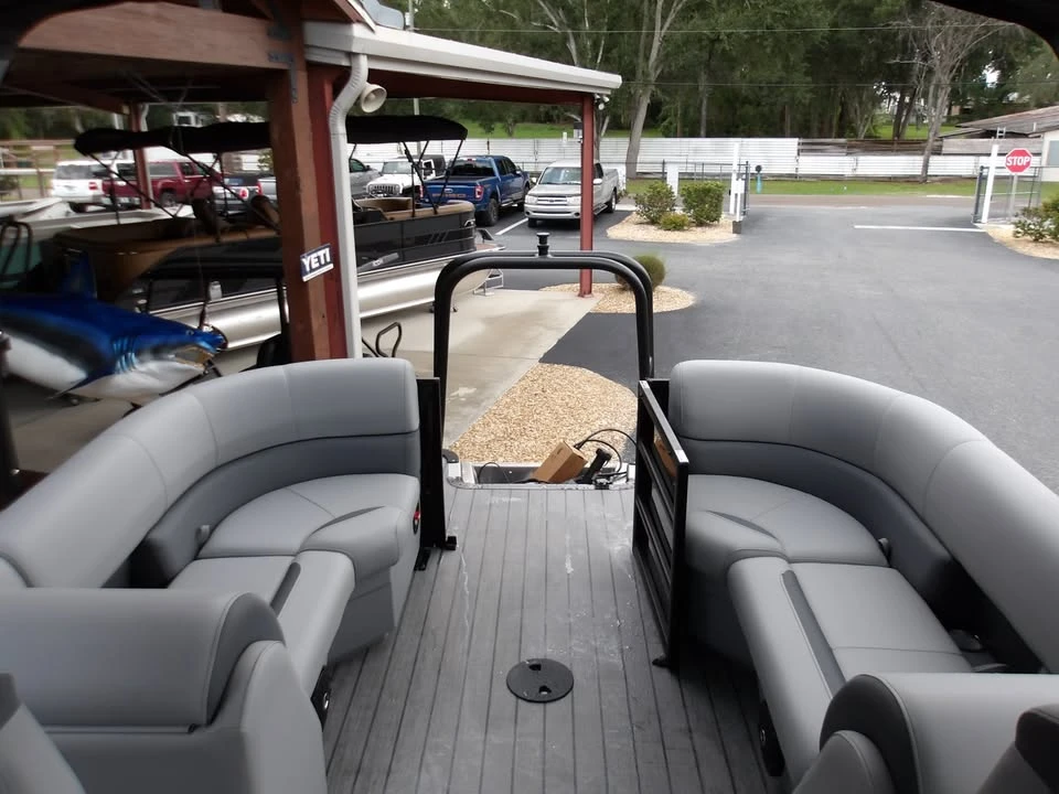 2027 Bentley - Image 7 of 10
