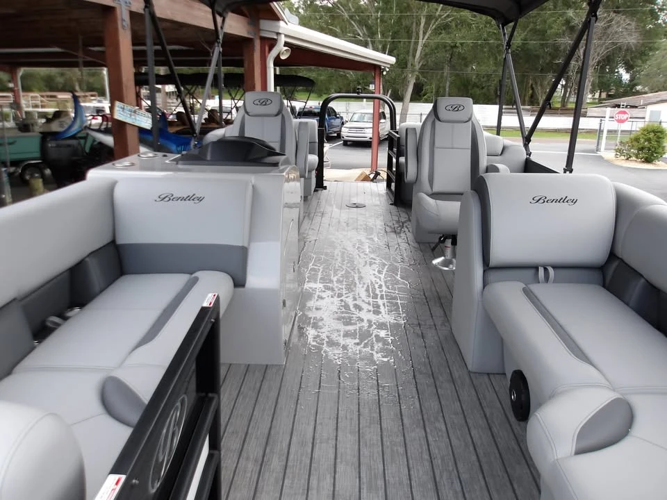 2027 Bentley - Image 5 of 10