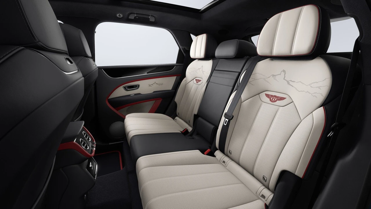 2027 Bentley Bentayga - Image 8 of 9