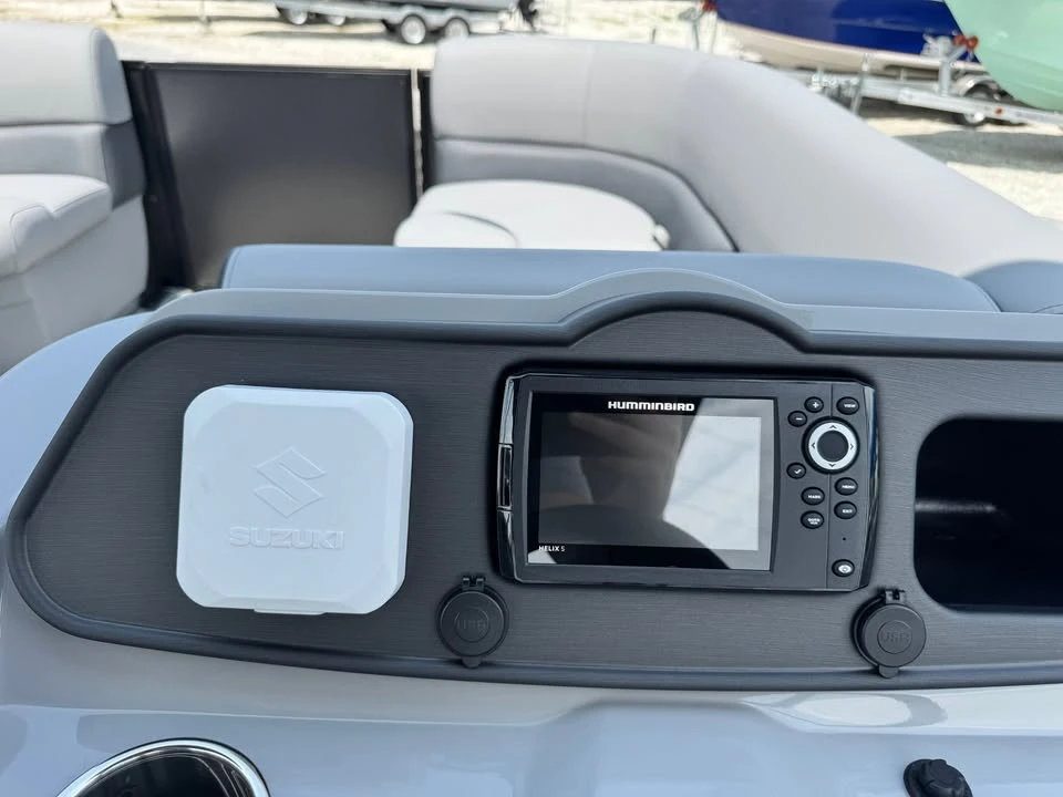 2027 Bentley - Image 12 of 20
