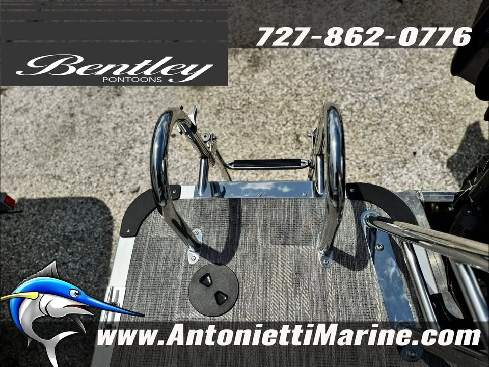2027 Bentley - Image 11 of 20