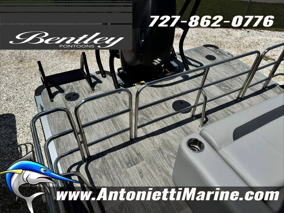 2027 Bentley - Image 9 of 20