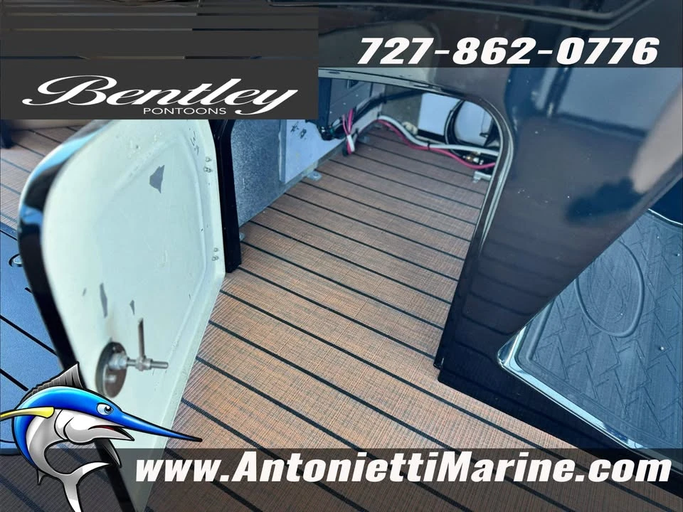 2027 Bentley - Image 19 of 19