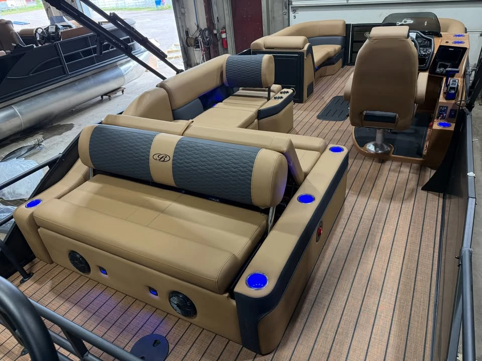 2027 Bentley - Image 18 of 20